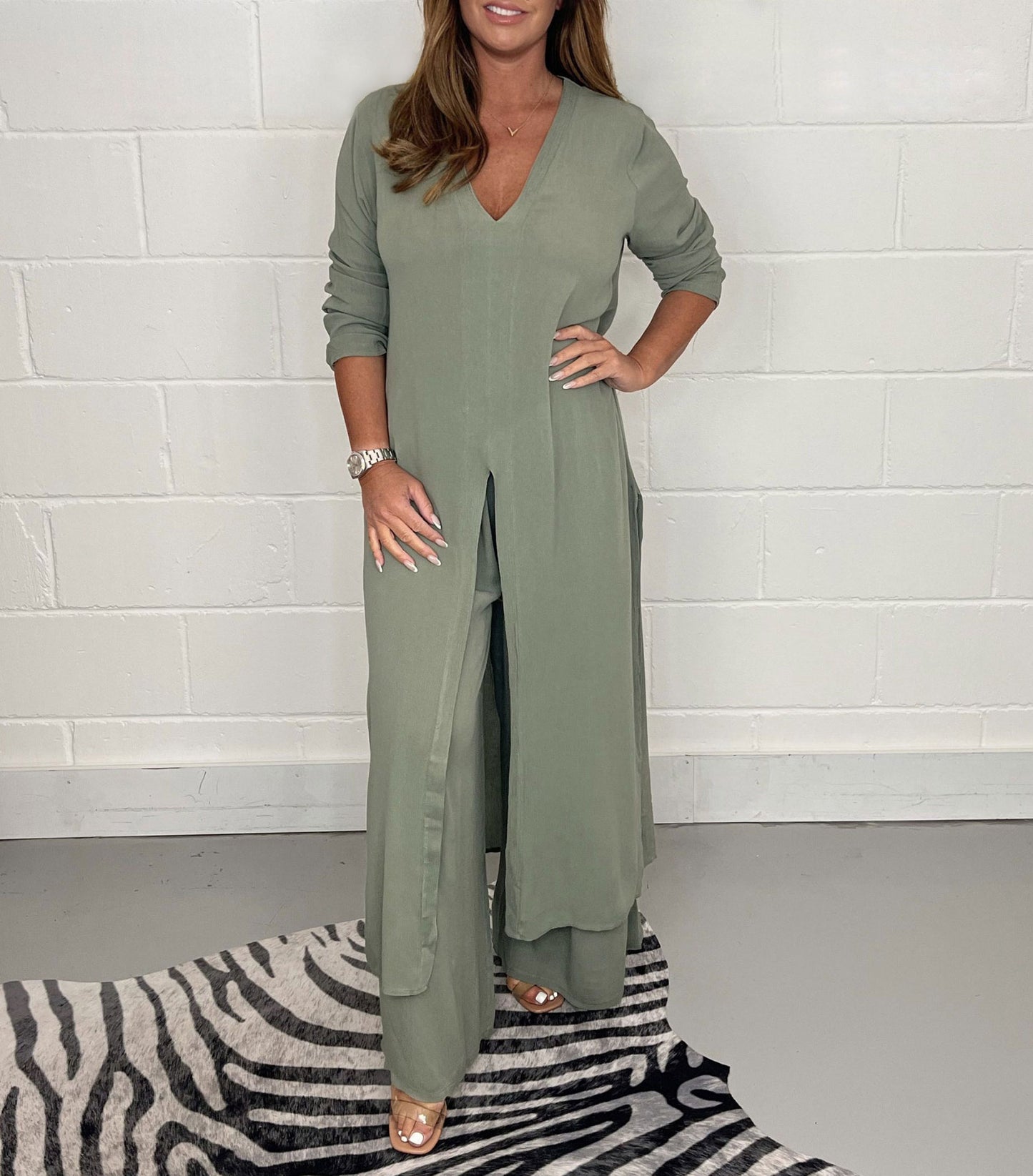 Ensemble Élégant pour Femmes : Haut Long et Pantalon Uni